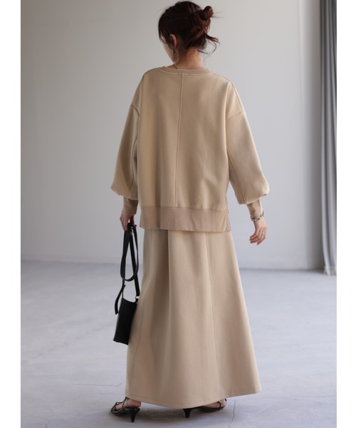 HUG.U（ハグユー）の「【セットアップ可】ドルマンスウェットトップス（スウェット・レディース・ベージュ/ライトグレー/ブラック/アイボリー・FREE）」の16枚目の写真