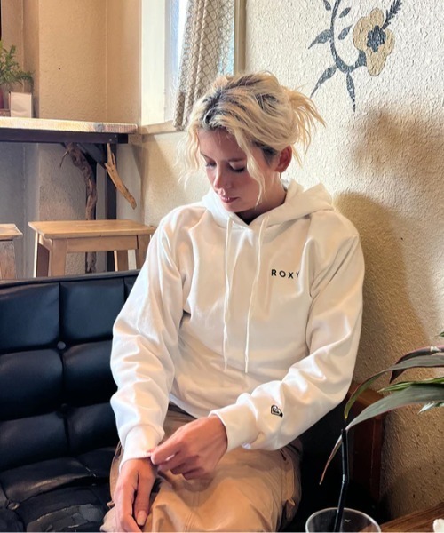 ROXY(ロキシー)の「OUR STYLE FLOW HOODI/ロキシーバックプリントプルオーバーパーカー・フーディー(パーカー・レディース・ブラウン/ホワイト/ブラック/グレー・LARGE/MEDIUM/SMALL/X-LARGE)」の21枚目の写真