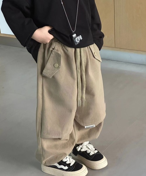 aimoha(アイモハ)の「【aimoha-KIDS-】ワイドカーゴパンツ(カーゴパンツ・キッズ・ブラック/チョコ/ベージュ・90/100/110/120/130)」の13枚目の写真