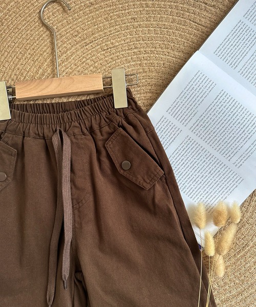 aimoha(アイモハ)の「【aimoha-KIDS-】ワイドカーゴパンツ(カーゴパンツ・キッズ・ブラック/チョコ/ベージュ・90/100/110/120/130)」の11枚目の写真