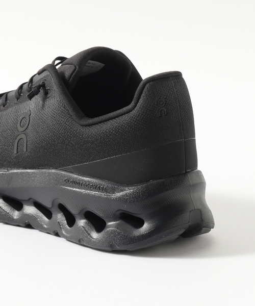 On Cloudtilt 28cm 黒 箱あり 美品 正規店購入 On（オン）の「ON Cloudtilt（スニーカー）」 - WEAR