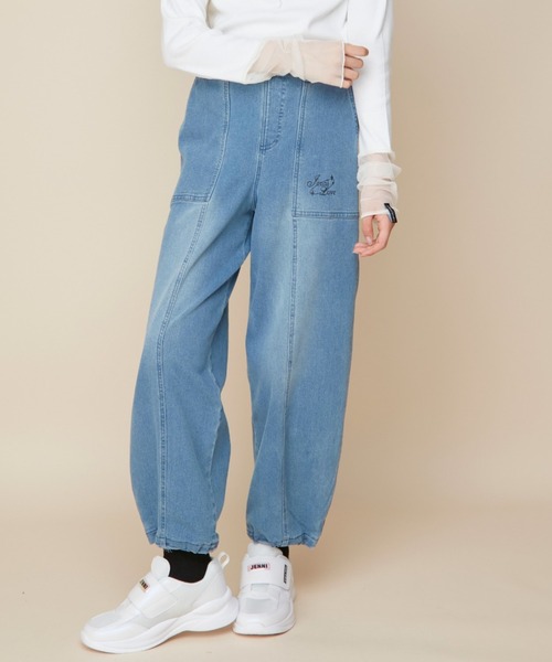 JENNI love(ジェニィラブ)の「【ストレッチ素材・ウエスト調整可】コクーンジョガーロングデニムパンツ(デニムパンツ・キッズ・ネイビー/ブルー・130cm/140cm/150cm/160cm)」の1枚目の写真