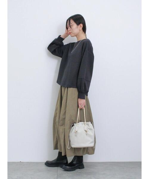 Samansa Mos2 blue(サマンサモスモスブルー)の「ネオプレーンドローコード付バッグ(ハンドバッグ・レディース・グレー/ブラック/シルバーグレー・F)」の21枚目の写真