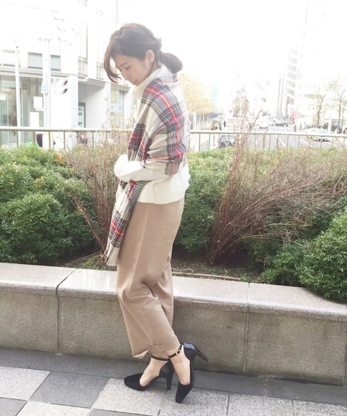 Chico（チコ）の「【who's who Chico】　スラックスイージーパンツ（その他パンツ・レディース・ライトベージュ/ブラック/グレー・FREE）」の5枚目の写真