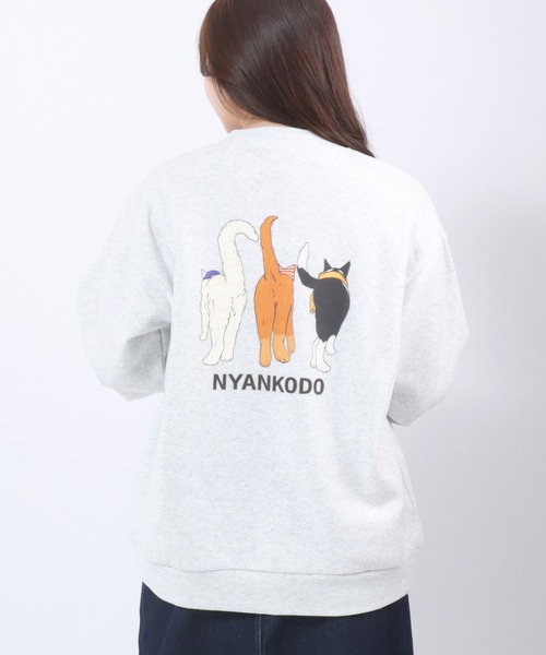 Salong hameu(サロン ハミュー)の「神保町にゃんこ堂 猫プリントスウェットトレーナー メンズ レディース ユニセックス(スウェット・レディース・ホワイト系その他2/カーキ/ホワイト系その他/ホワイト/ブラック/グレー系その他・M/XL/L)」の7枚目の写真