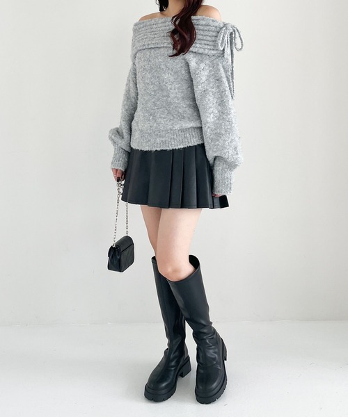 Heather(ヘザー)の「ブークレオフショルニット 234105(ニット/セーター・レディース・オフホワイト/グレー/ピンク・FREE)」の11枚目の写真