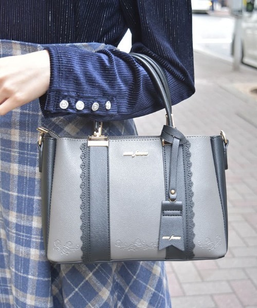 axes femme（アクシーズファム）の「タグチャーム付き配色バッグ（ボストンバッグ・レディース・グレー/ピンク/キナリ・FREE）」の3枚目の写真