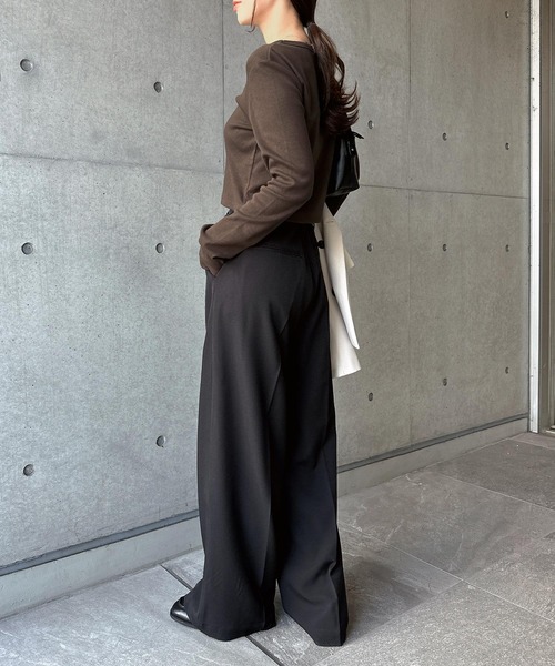 andme(アンドミー)の「【新色追加】テレコリブショート丈クルーネックトップス(Tシャツ/カットソー・レディース・ブラック/杢グレー/オフホワイト/チャコールグレー/ブラウン・M/L)」の11枚目の写真