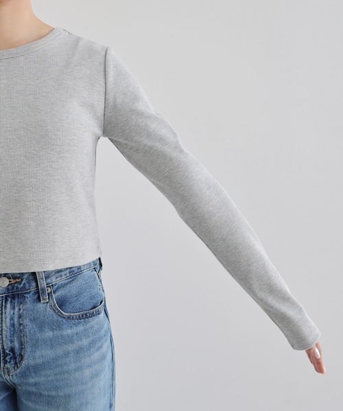 andme(アンドミー)の「【新色追加】テレコリブショート丈クルーネックトップス(Tシャツ/カットソー・レディース・ブラック/杢グレー/オフホワイト/チャコールグレー/ブラウン・M/L)」の19枚目の写真