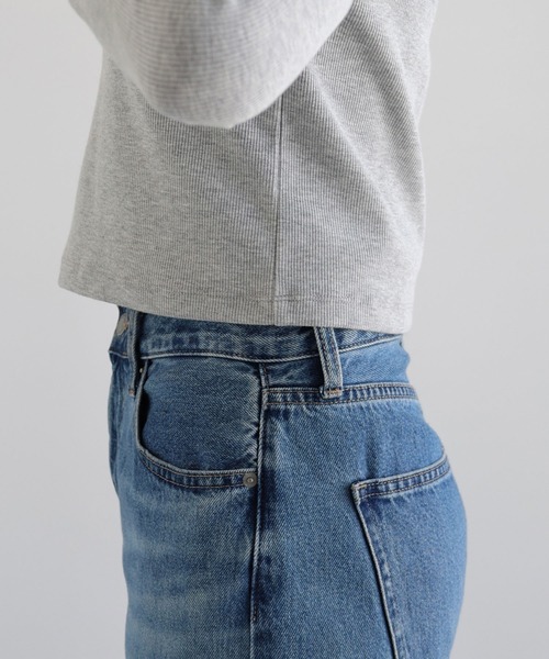 andme(アンドミー)の「【新色追加】テレコリブショート丈クルーネックトップス(Tシャツ/カットソー・レディース・ブラック/杢グレー/オフホワイト/チャコールグレー/ブラウン・M/L)」の22枚目の写真