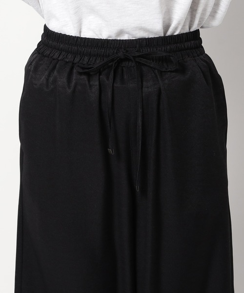 Grand PARK（グランドパーク）の「光沢ありヴィンテージツイル　イージーパンツ（その他パンツ・レディース・ブラック/チャコールグレー/グレイッシュベージュ・LARGE/MEDIUM）」の7枚目の写真