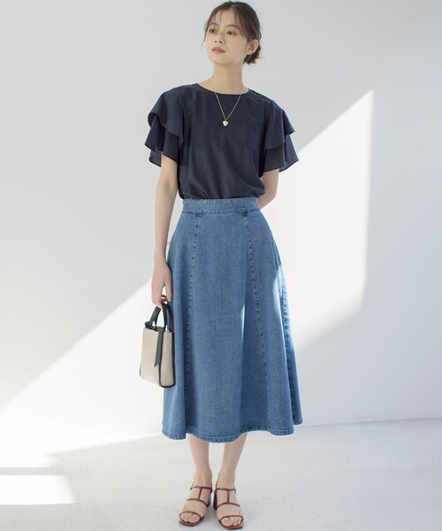 組曲(クミキョク)の「ライトデニム フレアスカート(デニムスカート・レディース・ダルブルー系・6/5/7)」の2枚目の写真