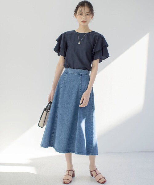 組曲(クミキョク)の「ライトデニム フレアスカート(デニムスカート・レディース・ダルブルー系・6/5/7)」の3枚目の写真