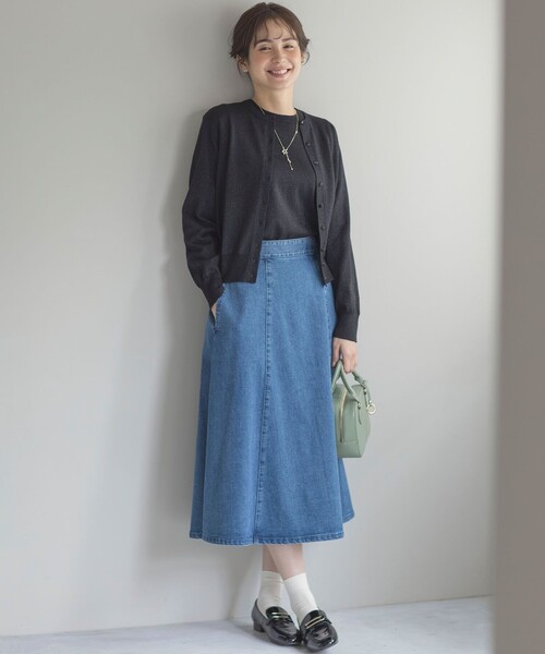 組曲(クミキョク)の「ライトデニム フレアスカート(デニムスカート・レディース・ダルブルー系・6/5/7)」の7枚目の写真