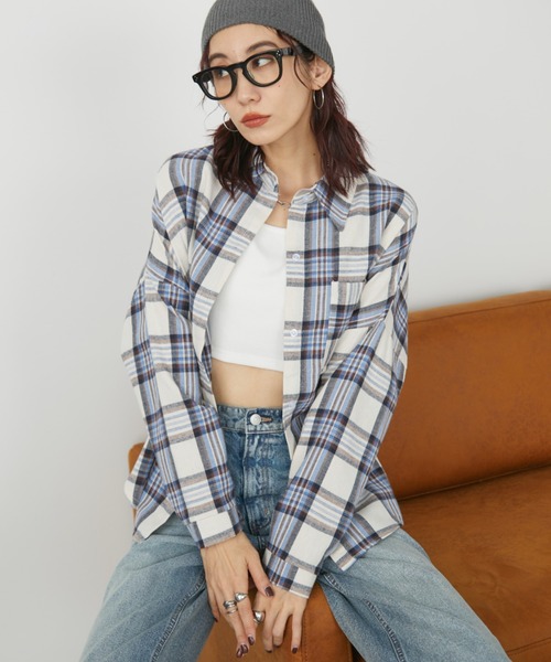 Auntie Rosa Holiday(アンティローザホリデー)の「チェックレギュラーカラーシャツ(シャツ/ブラウス・レディース・ブルー/ブラック・FREE)」の3枚目の写真