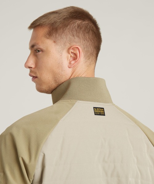 G-STAR（ジースター）の「TRACK OVERSHIRT/切り替えデザイントラックジャケット/撥水ジップアップブルゾン（ジャージ・メンズ・ベージュ系その他/ダークブラック・SMALL/X-LARGE/LARGE/MEDIUM/X-SMALL）」の13枚目の写真