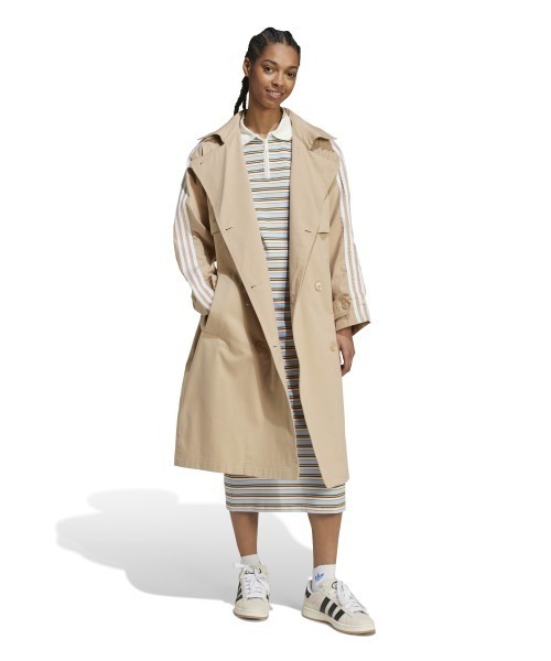 adidas（アディダス）の「adidas Originals ADICOLOR TRENCH COAT TWILL（アディダス オリジナルス アディカラートレンチコート ツイル）（トレンチコート・レディース・ベージュ系・LARGE/MEDIUM/SMALL）」の5枚目の写真