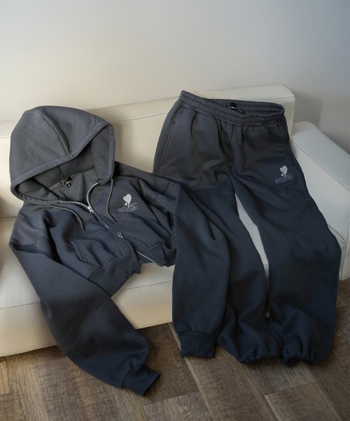 【セール】【別注 上下セット ルームウェア】クロップド丈 ジップパーカー & スウェットワイドパンツ(ドローコード付) ハートワンポイント刺繍 上下セットアップ/ 24AW（ルームウェア/パジャマ）｜make a ray!（メイク ア レイ！）