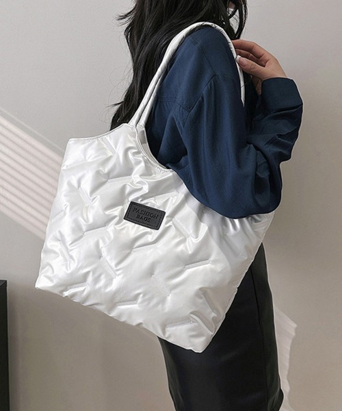 Miniministore(ミニミニストア)の「中綿入りナイロントートバッグ大容量鞄軽量(トートバッグ・レディース・ブラック/シャンパン/ホワイト/ダークグリーン・FREE)」の2枚目の写真