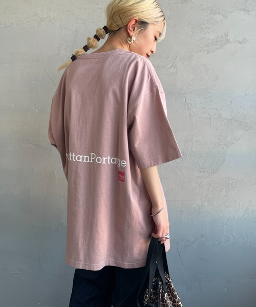 Manhattan Portage（マンハッタンポーテージ）の「[MANHATTAN PORTAGE/マンハッタンポーテージ] 別注 ポケット刺繍 バックプリントTシャツ（Tシャツ/カットソー・レディース・ブラック/ネイビー/ピンク/ホワイト・XL/L/M/S）」の20枚目の写真