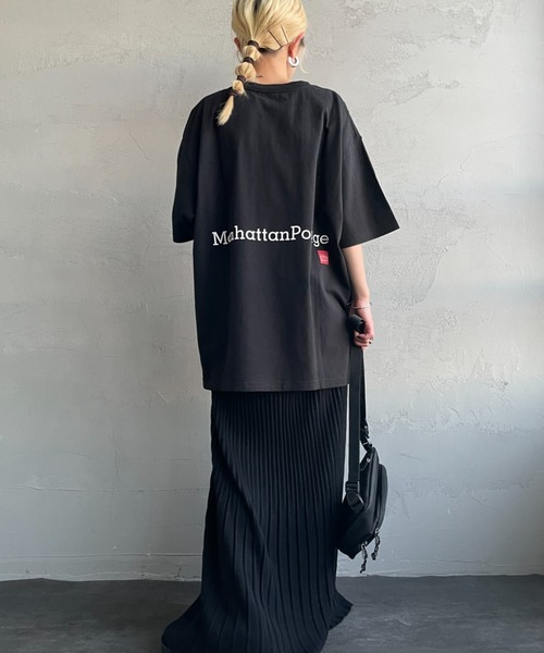 Manhattan Portage（マンハッタンポーテージ）の「[MANHATTAN PORTAGE/マンハッタンポーテージ] 別注 ポケット刺繍 バックプリントTシャツ（Tシャツ/カットソー・レディース・ブラック/ネイビー/ピンク/ホワイト・XL/L/M/S）」の13枚目の写真