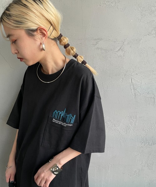Manhattan Portage（マンハッタンポーテージ）の「[MANHATTAN PORTAGE/マンハッタンポーテージ] 別注 ポケット刺繍 バックプリントTシャツ（Tシャツ/カットソー・レディース・ブラック/ネイビー/ピンク/ホワイト・XL/L/M/S）」の7枚目の写真