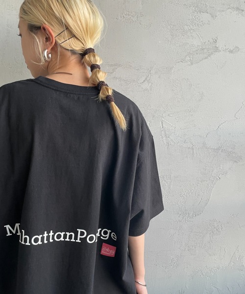 Manhattan Portage（マンハッタンポーテージ）の「[MANHATTAN PORTAGE/マンハッタンポーテージ] 別注 ポケット刺繍 バックプリントTシャツ（Tシャツ/カットソー・レディース・ブラック/ネイビー/ピンク/ホワイト・XL/L/M/S）」の16枚目の写真