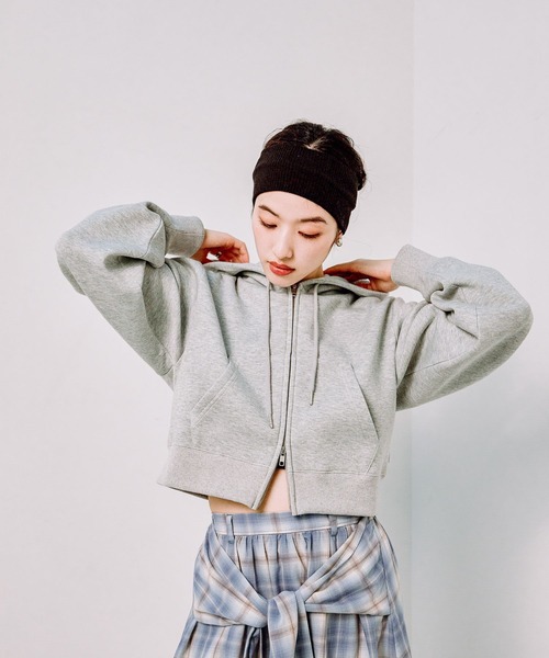 LEPSIM(レプシィム)の「ZIPショートパーカー 289007(パーカー・レディース・ネイビー/グレー・FREE)」の15枚目の写真