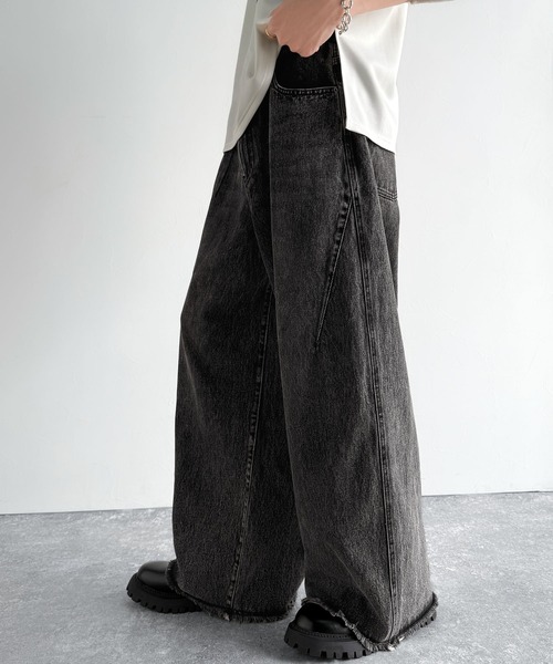 Classical Origin（クラシカルオリジン）の「ヴィンテージ加工ワイド3Dカーブデニムパンツ／Vintage Washed 3D Curve Wide-Leg Denim（デニムパンツ・メンズ・ブルー系2/ブラック系1/ブルー系1・LARGE/MEDIUM/SMALL）」の13枚目の写真