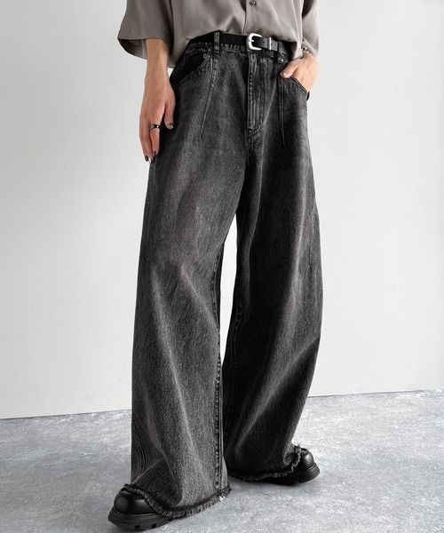 Classical Origin（クラシカルオリジン）の「ヴィンテージ加工ワイド3Dカーブデニムパンツ／Vintage Washed 3D Curve Wide-Leg Denim（デニムパンツ・メンズ・ブルー系2/ブラック系1/ブルー系1・LARGE/MEDIUM/SMALL）」の5枚目の写真