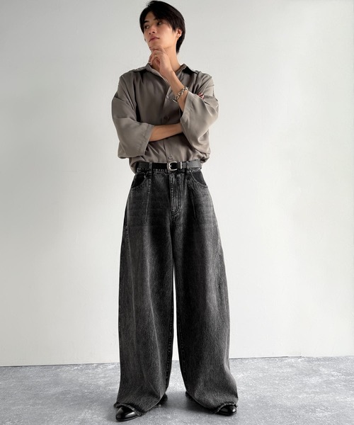 Classical Origin（クラシカルオリジン）の「ヴィンテージ加工ワイド3Dカーブデニムパンツ／Vintage Washed 3D Curve Wide-Leg Denim（デニムパンツ・メンズ・ブルー系2/ブラック系1/ブルー系1・LARGE/MEDIUM/SMALL）」の6枚目の写真