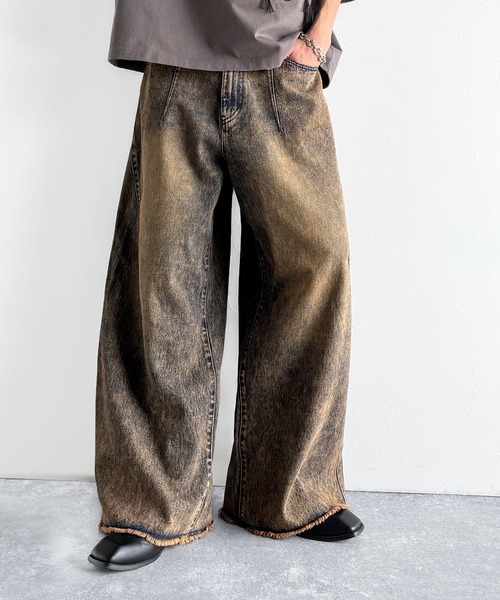 Classical Origin（クラシカルオリジン）の「ヴィンテージ加工ワイド3Dカーブデニムパンツ／Vintage Washed 3D Curve Wide-Leg Denim（デニムパンツ・メンズ・ブルー系2/ブラック系1/ブルー系1・LARGE/MEDIUM/SMALL）」の11枚目の写真