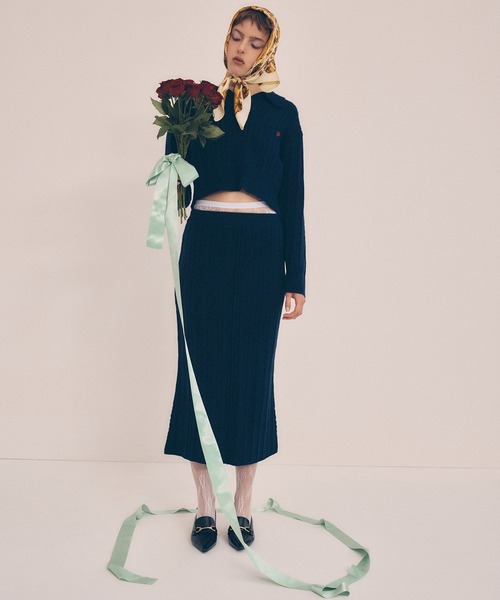 VIS（ビス）の「【DILIGENCE PARLOUR】VIS別注モデルローズ刺繍ポロケーブルニット【セットアップ対応】（ニット/セーター・レディース・ベージュ系その他/ネイビー・FREE）」の5枚目の写真