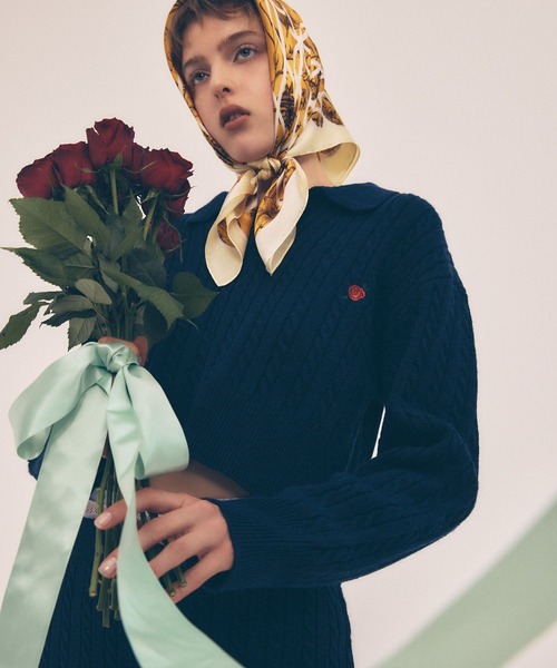 VIS（ビス）の「【DILIGENCE PARLOUR】VIS別注モデルローズ刺繍ポロケーブルニット【セットアップ対応】（ニット/セーター・レディース・ベージュ系その他/ネイビー・FREE）」の6枚目の写真