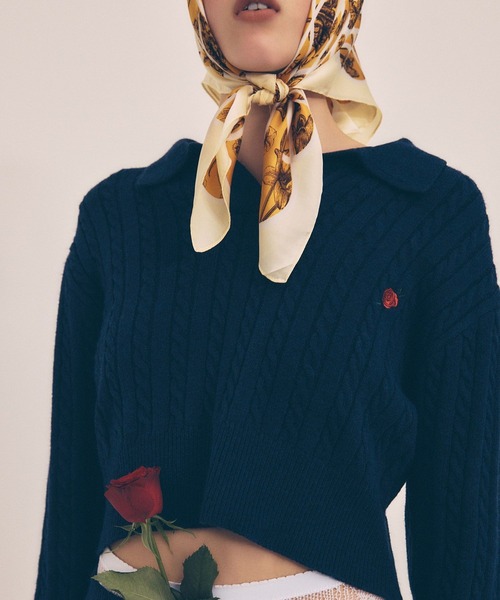 VIS（ビス）の「【DILIGENCE PARLOUR】VIS別注モデルローズ刺繍ポロケーブルニット【セットアップ対応】（ニット/セーター・レディース・ベージュ系その他/ネイビー・FREE）」の7枚目の写真