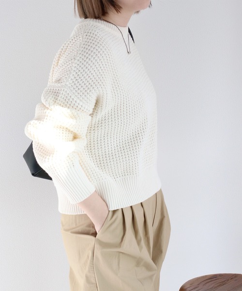 cepo(セポ)の「クロップド丈 ワッフル編みクルーネックプルオーバーニット(ニット/セーター・レディース・ベージュ系その他/ブラック系その他/サックスブルー/オフホワイト・M)」の17枚目の写真