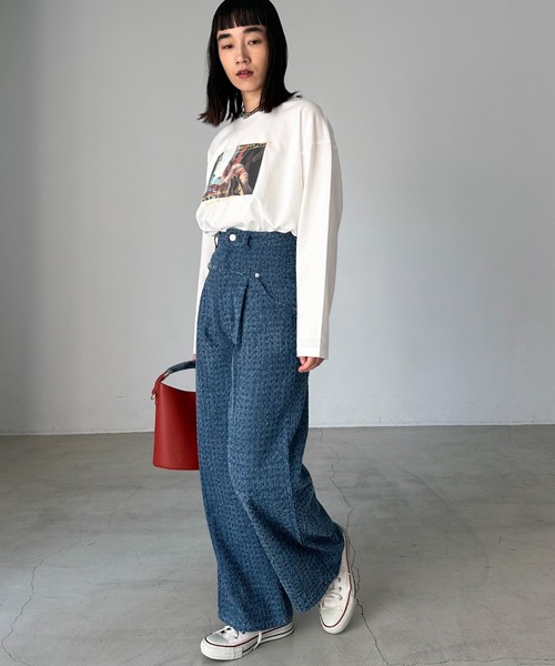 Doux archives(ドゥアルシーヴ)の「クラッシュデニムタックパンツ(デニムパンツ・レディース・ブルー/ネイビー・SMALL/MEDIUM)」の13枚目の写真