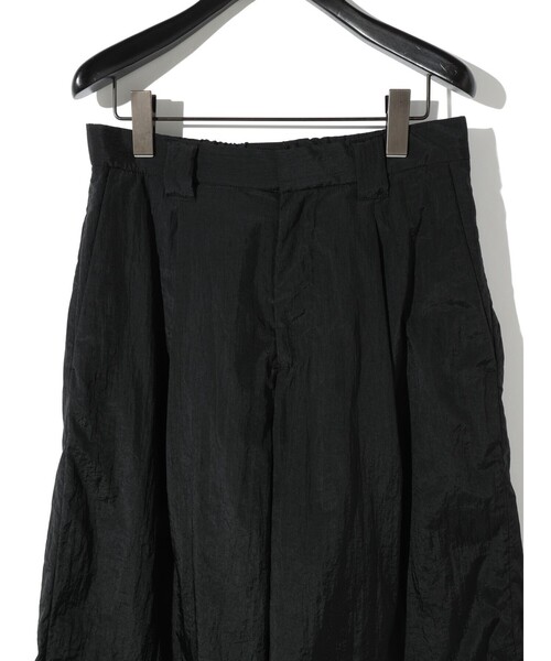 MIDIUMISOLID(ミディウミソリッド)の「MIDIUMISOLID Men’s ナイロンハーフパンツ(その他パンツ・メンズ・ベージュ/ブラック・48)」の15枚目の写真