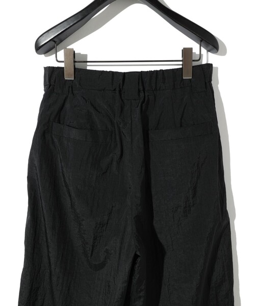 MIDIUMISOLID(ミディウミソリッド)の「MIDIUMISOLID Men’s ナイロンハーフパンツ(その他パンツ・メンズ・ベージュ/ブラック・48)」の21枚目の写真