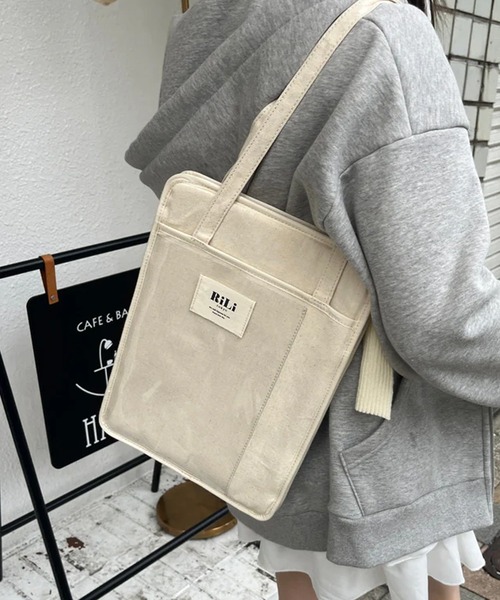 merrylatte（メリーラテ）の「キャンバスPCケース（トートバッグ・レディース・アイボリー・FREE）」の3枚目の写真