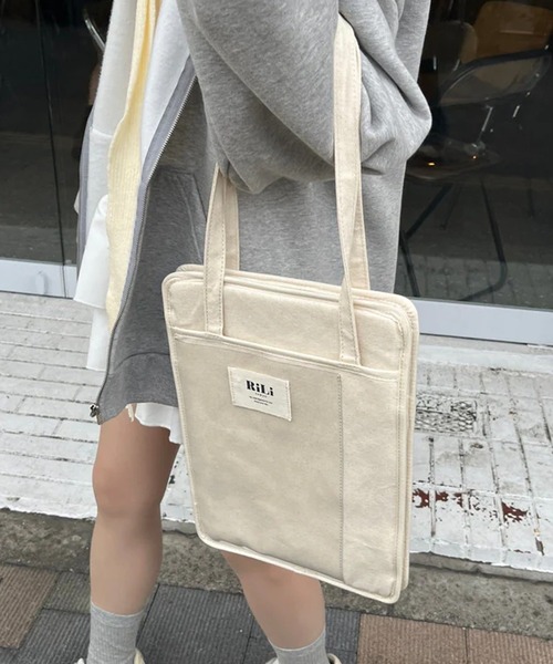merrylatte（メリーラテ）の「キャンバスPCケース（トートバッグ・レディース・アイボリー・FREE）」の4枚目の写真