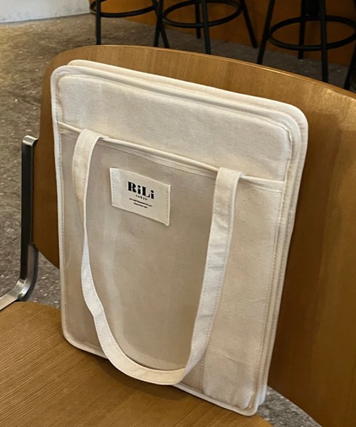 merrylatte（メリーラテ）の「キャンバスPCケース（トートバッグ・レディース・アイボリー・FREE）」の5枚目の写真