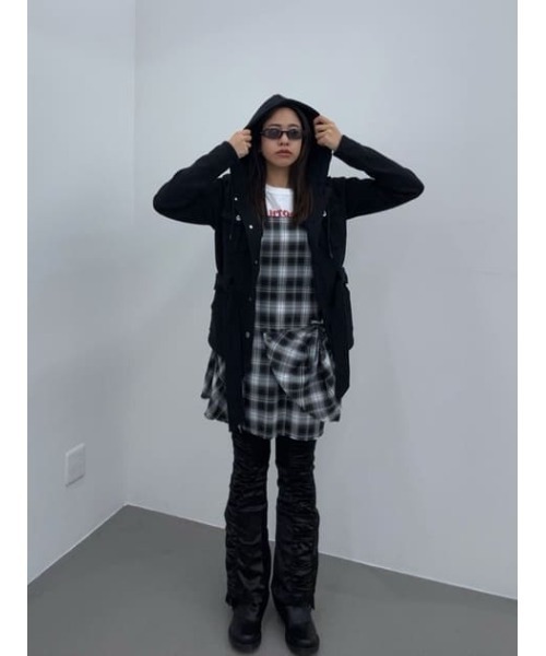 LAGUA GEM（ラグアジェム）の「SHINY GATHER パンツ（その他パンツ・レディース・ライトベージュ/ブラック/グレー・MEDIUM/SMALL）」の17枚目の写真