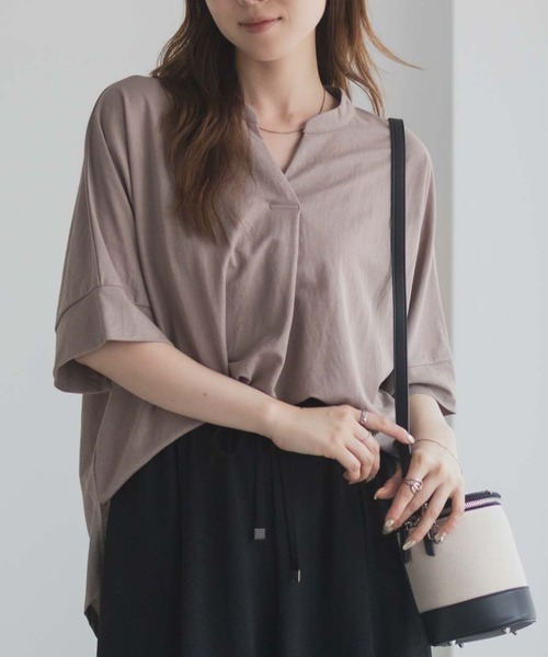 NAVY(ネイビー)の「nAvy SARARI 接触冷感 スキッパー5分袖ブラウス(Tシャツ/カットソー・レディース・ライトベージュ/ブラック/ホワイト/ブルー/ネイビー/ベージュ系/グリーン系/グレー・M/L)」の6枚目の写真