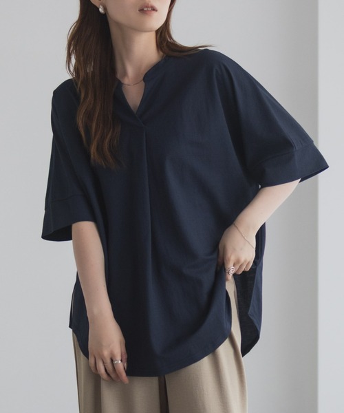 NAVY(ネイビー)の「nAvy SARARI 接触冷感 スキッパー5分袖ブラウス(Tシャツ/カットソー・レディース・ライトベージュ/ブラック/ホワイト/ブルー/ネイビー/ベージュ系/グリーン系/グレー・M/L)」の1枚目の写真