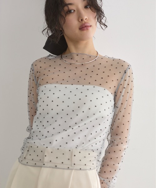 ANGIE（アンジー）の「フロッキー ドット チュール シアー トップス（Tシャツ/カットソー・レディース・ライトグレー/アイボリー/ブラック・FREE）」の8枚目の写真