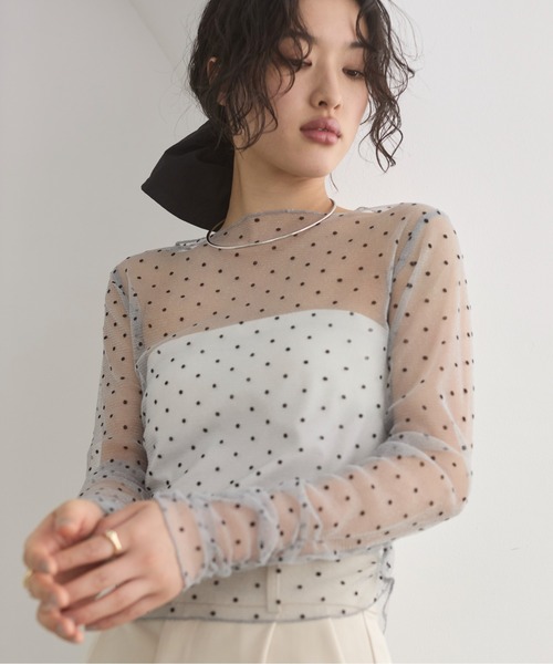 ANGIE（アンジー）の「フロッキー ドット チュール シアー トップス（Tシャツ/カットソー・レディース・ライトグレー/アイボリー/ブラック・FREE）」の9枚目の写真