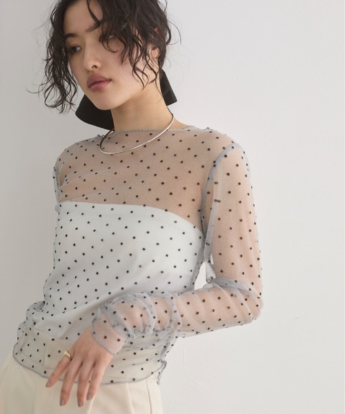 ANGIE（アンジー）の「フロッキー ドット チュール シアー トップス（Tシャツ/カットソー・レディース・ライトグレー/アイボリー/ブラック・FREE）」の10枚目の写真