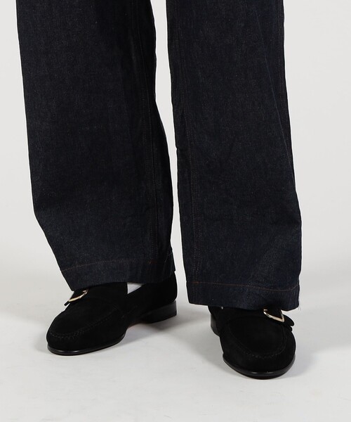 TOMORROWLAND (トゥモローランド)の「9.5OZデニム バレルパンツ(デニムパンツ・メンズ・ダークブルー/ホワイト・S/XS/M)」の7枚目の写真