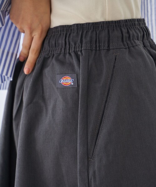 Dickies（ディッキーズ）の「【WEB限定】Dickies（ディッキーズ）イージーフレアスカート（スカート・レディース・ダークグレー/ベージュ・M/L）」の6枚目の写真